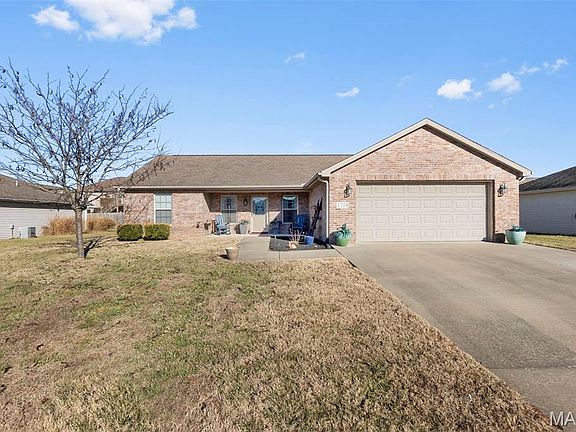 4th image of 1718 Columbia Dr