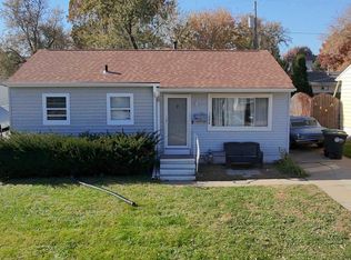 3236 S 39th St, Omaha, NE 68105