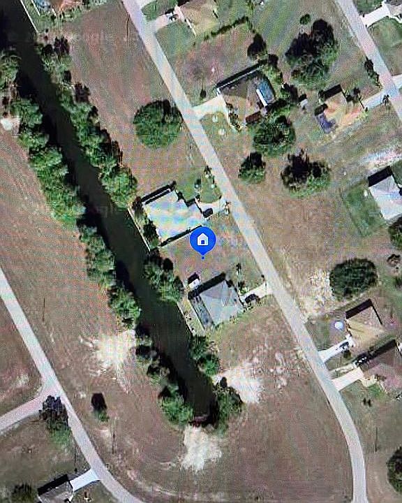 1st image of 4124 NE 21st Pl