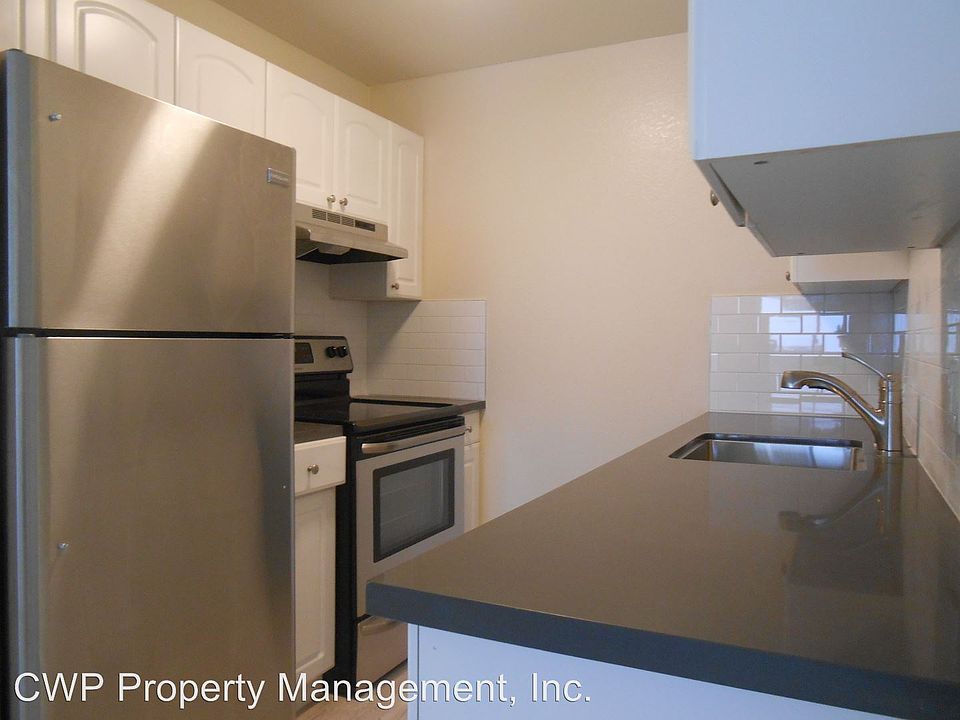 1st image of 10900 Macarthur Blvd APT 08