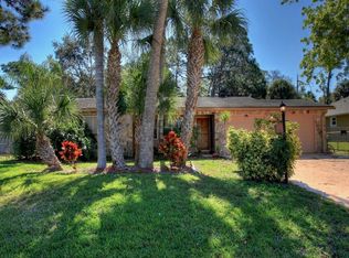 592 Rolling Hill Dr, Sebastian, FL 32958