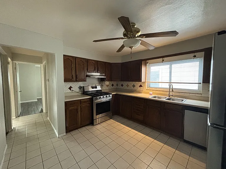 766 Ruprecht Ave — Photo 6