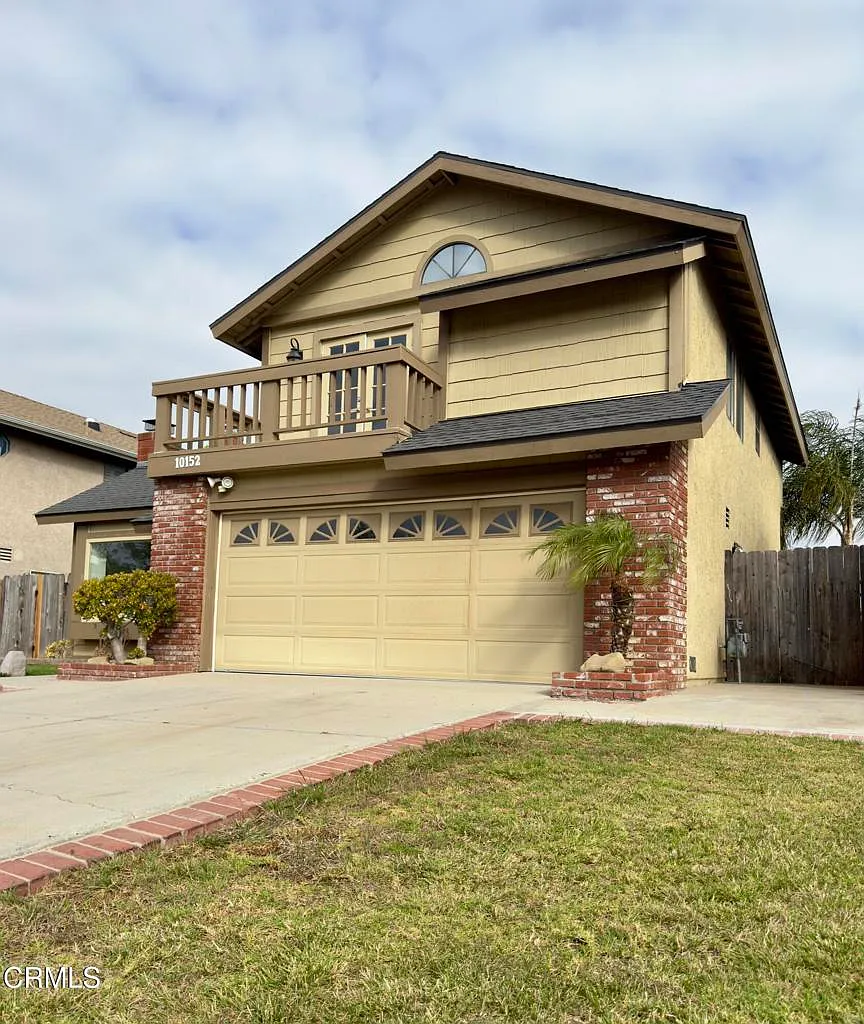 3 bed, 3.0 bath, 1575 sqft, $4,000 — Photo 2