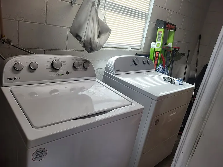 6108 N Hudson St — Photo 13