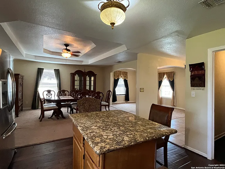 1243 Gillette Blvd — Photo 5