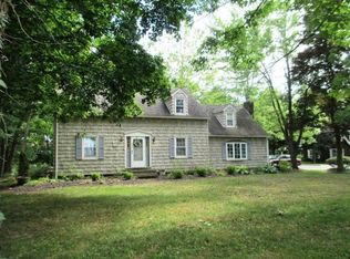 3700 Country Club Rd, Endwell, NY 13760