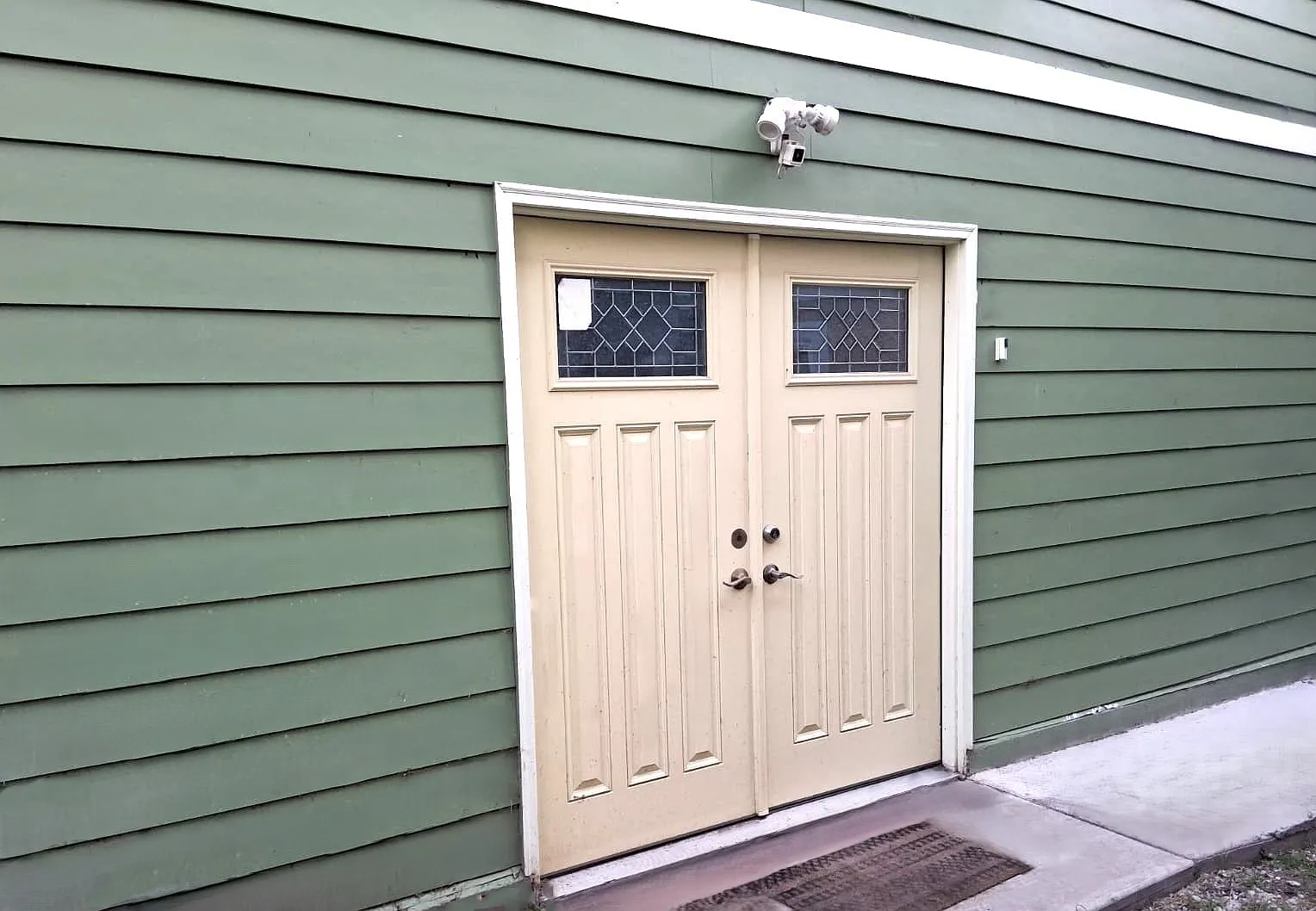 2 bed, 1001 sqft, $3,680 — Photo 3