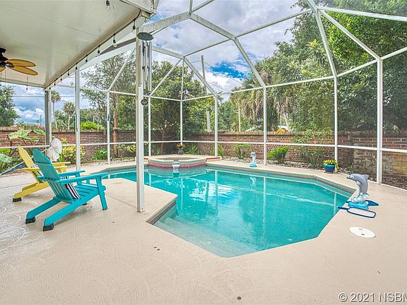 5th image of 10 N Ravensfield Ln