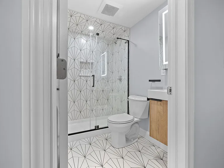 17 Tesla Ave #1 — Photo 1