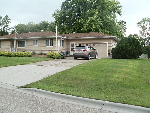 2nd image of 3002 3rd St