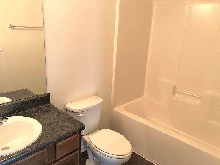 8 Milsbury Ln — Photo 9