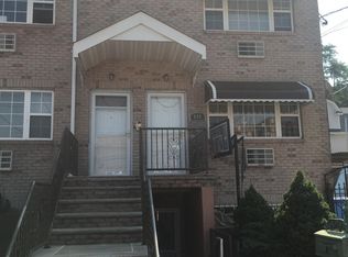 690 Brush Ave, Bronx, NY 10465