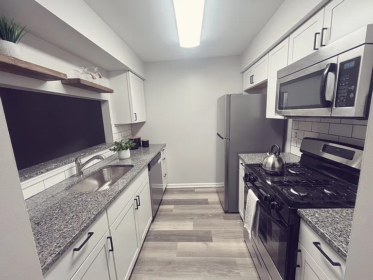 314 Georgia Ct #13 — Photo 4