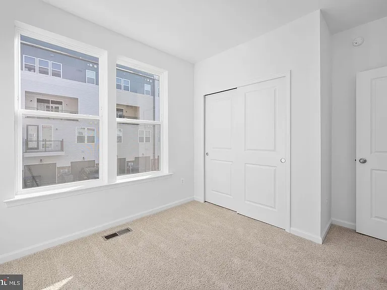 2536 Neabsco Common Pl — Photo 22