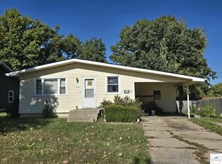 511 E Clinton St, Clinton, MO 64735