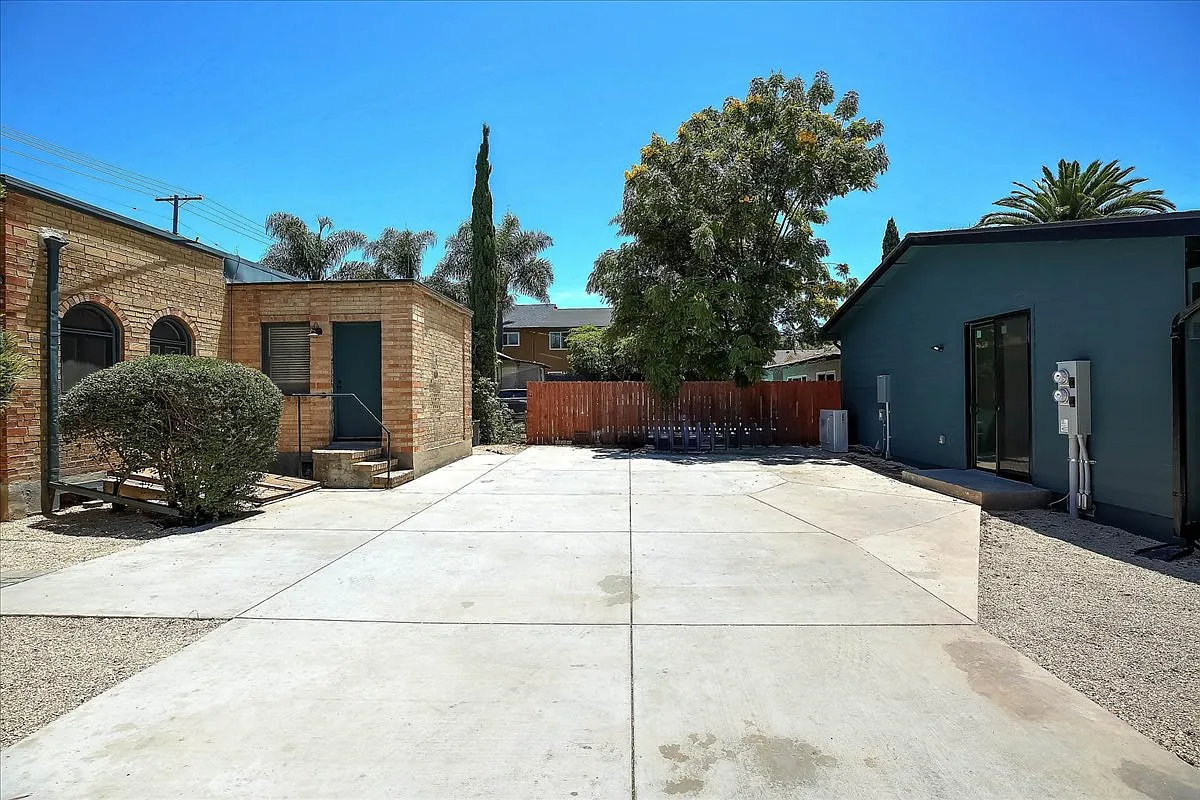 2 bed, 620 sqft, $4,150 — Photo 3