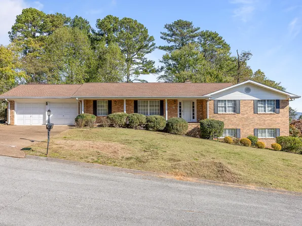 7121 Saratoga Ln, Chattanooga, TN 37421