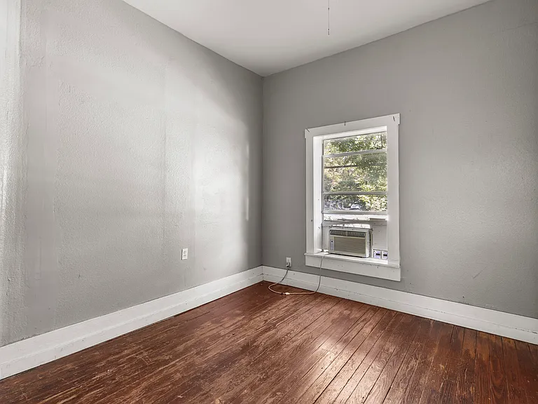 427 Sherman St — Photo 5