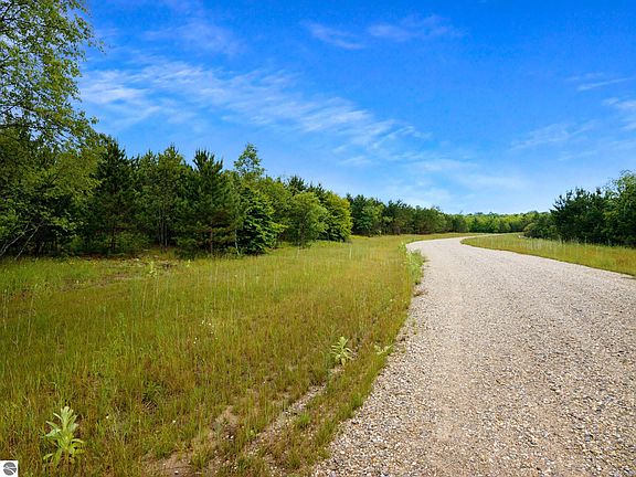 4th image of 0 Maple Farms Ln
