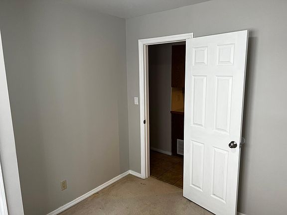 5th image of 116-23 Inwood St #1