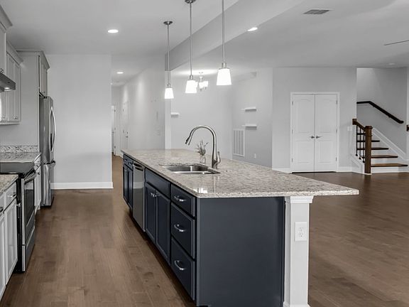 3rd image of 2341 Stonecenter Ln