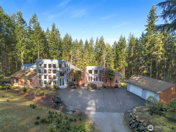 233 Raintree Lane, Sequim, WA 98382