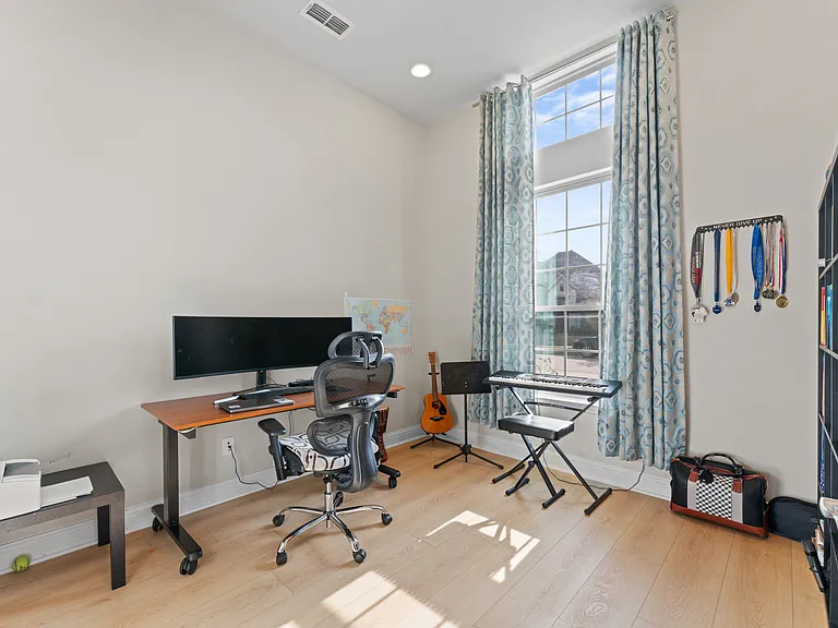 4195 Kate Dr — Photo 16