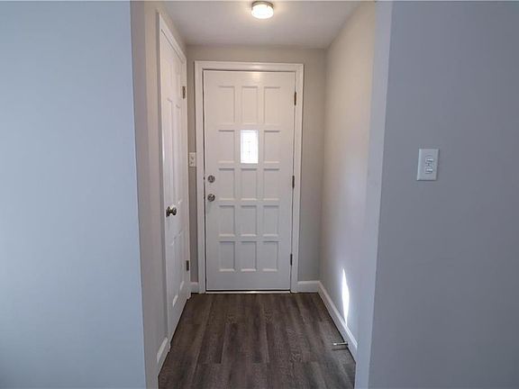 2nd image of 806 E 83rd St