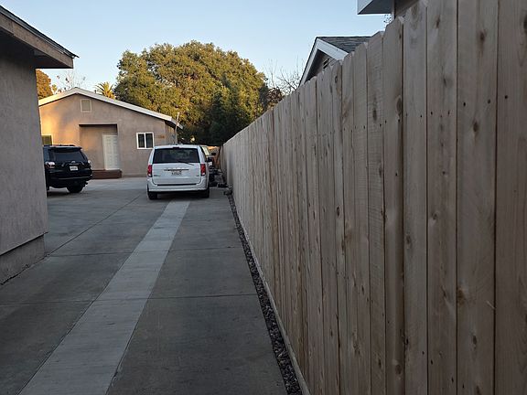 Driveway access to 1708