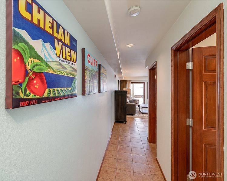 3rd image of 322 W Woodin Avenue #512