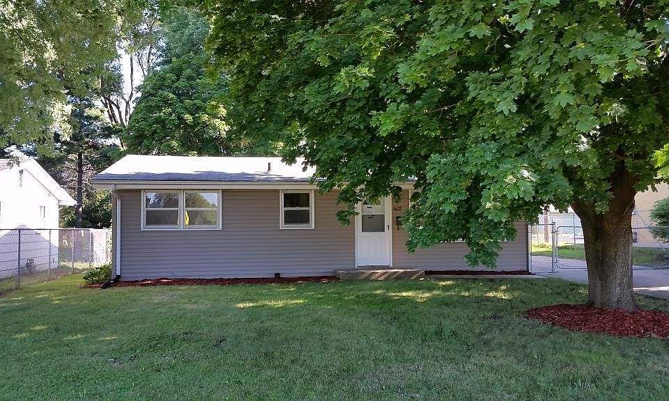 1st image of 1632 Maple Ave