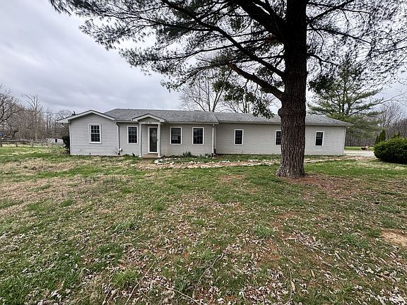 2nd image of 4733 Petros Rd