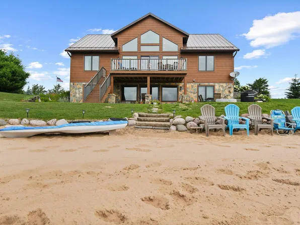 N8494 Northwater Cir, New Lisbon, WI 53950