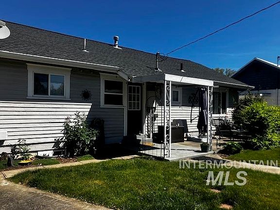 2nd image of 1138 14th Ave