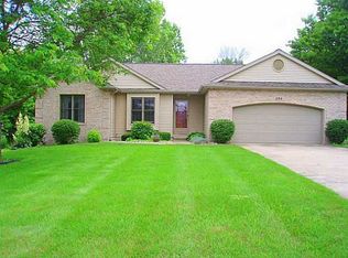 208 E Webb Dr, Dewitt, MI 48820