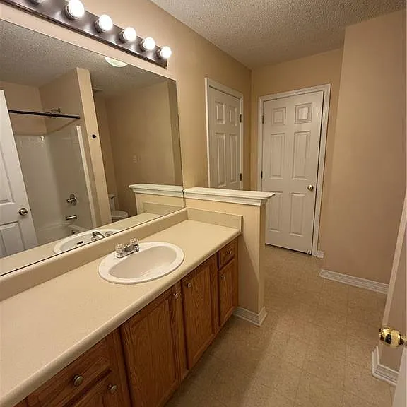 1363 Kilearn Dr — Photo 19