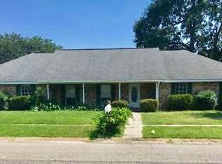 8 Deborah Ct, Long Beach, MS 39560
