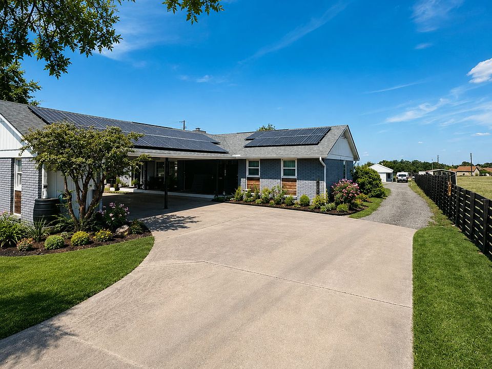 1st image of 140 Family Cir