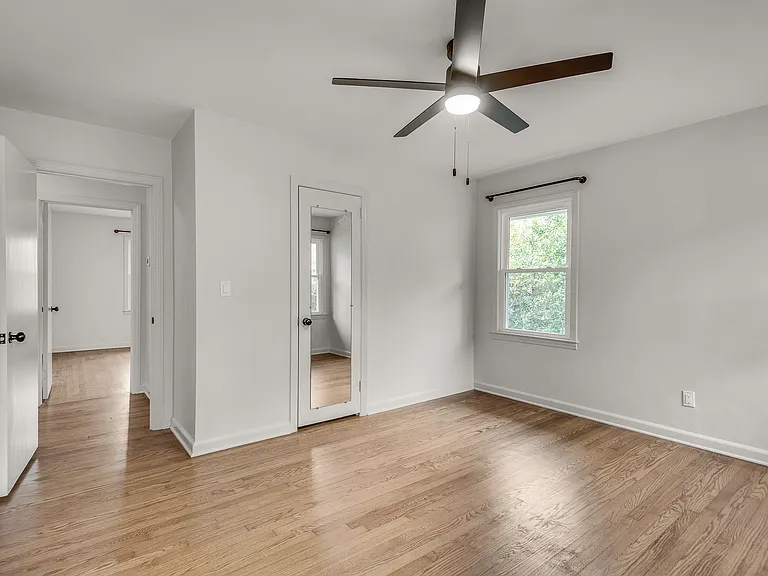 675 N Superior Ave — Photo 27