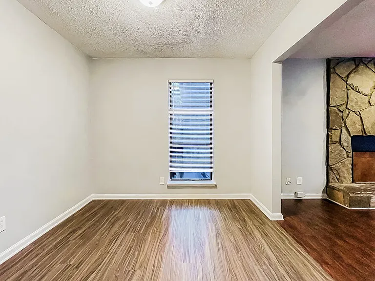 3895 Springleaf Ct — Photo 7