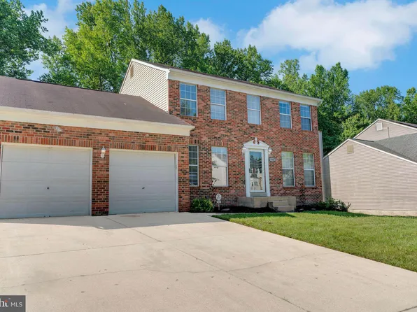 9802 Fox Run Dr, Clinton, MD 20735