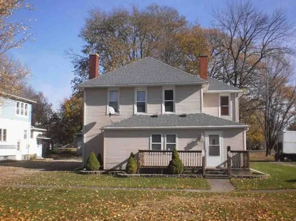 103 N Hartwell St, Gilman, IL 60938