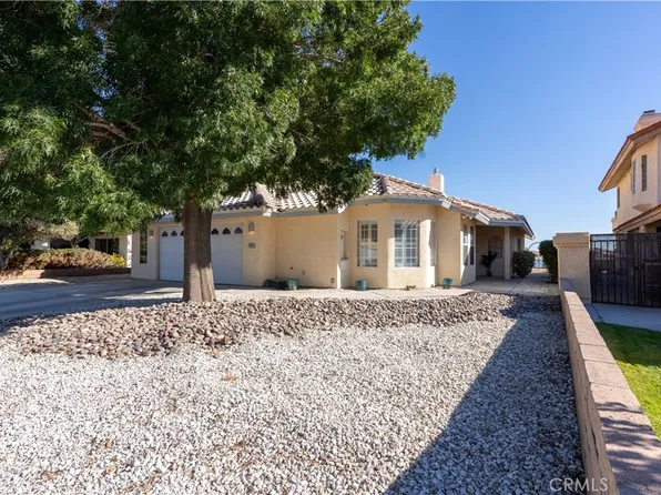 14383 Rivers Edge Rd, Helendale, CA 92342