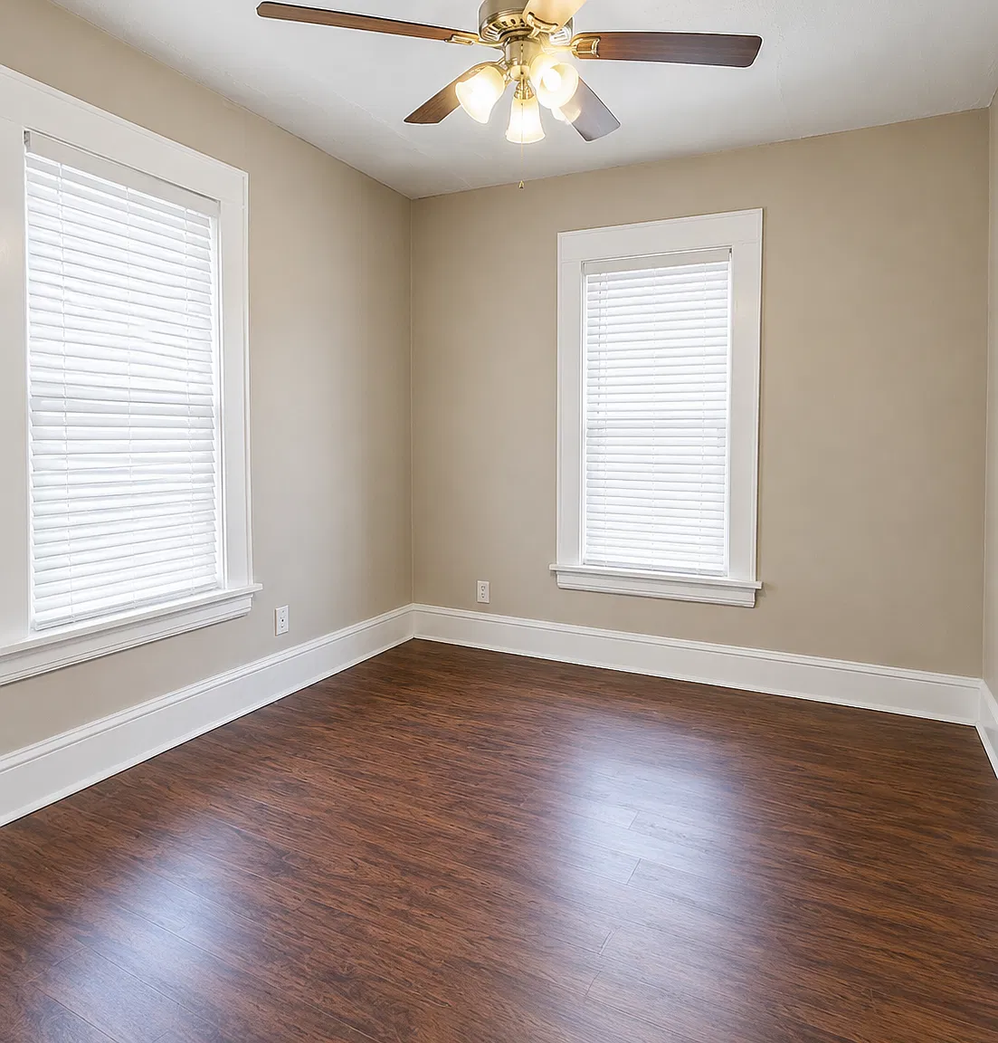 5 bed, $2,500 — Photo 3