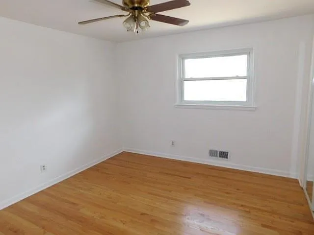 2407 Summerland Dr — Photo 15