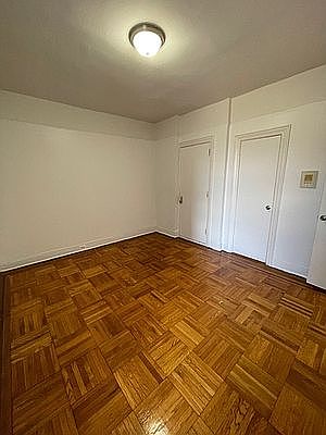 3rd image of 538 E 21st St APT D3