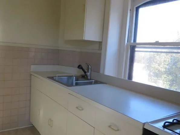 3510 Hamilton St APT 3E, Philadelphia, PA 19104
