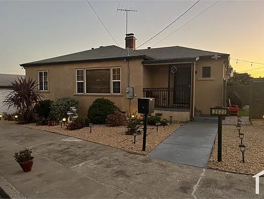 2622 Truman Ave — Photo 9