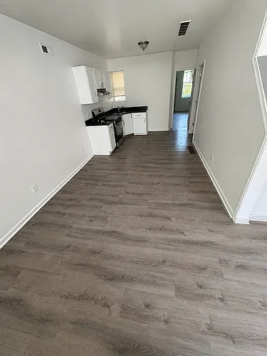 125 N Wilton St Photo 1