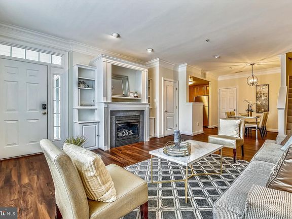 4th image of 83 Swanton Mews Unit 100